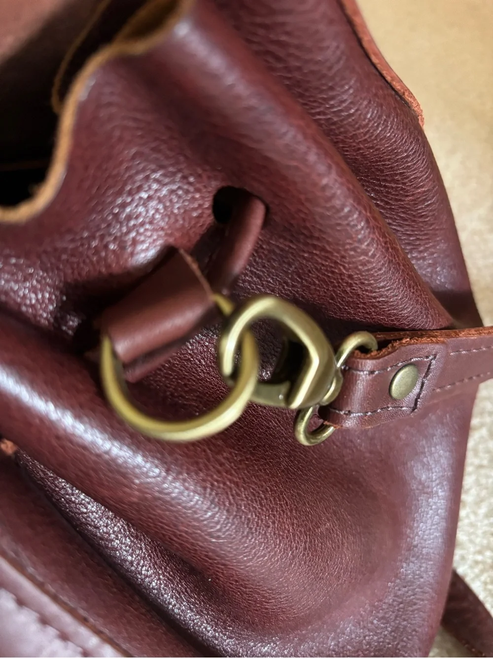 Classic Drawstring Crossbody Bucket Bag in 2 toned brown